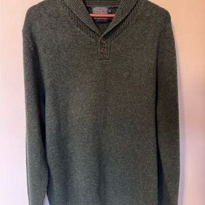 Pendleton Men's Forest V-Neck Sweater